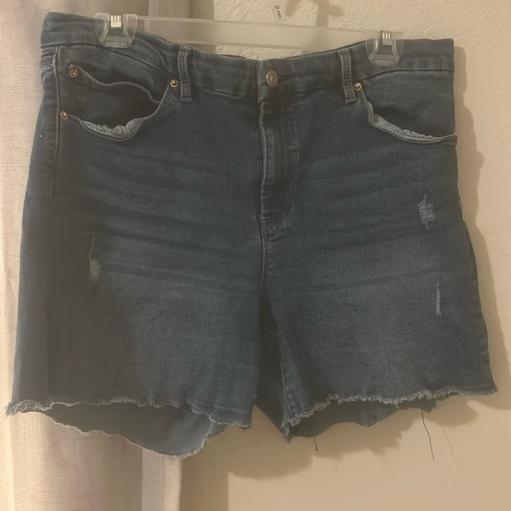 Nicole Miller Soho high-rise stretchy jean shorts
